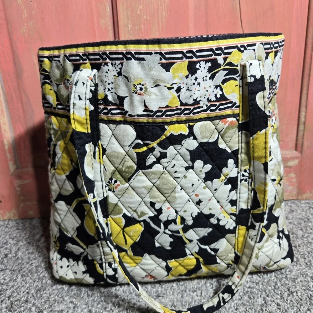 Vera Bradley RETIRED Quilted Tote Dogwood Pattern Yellow Floral Handles Pocket - Picture 8 of 11